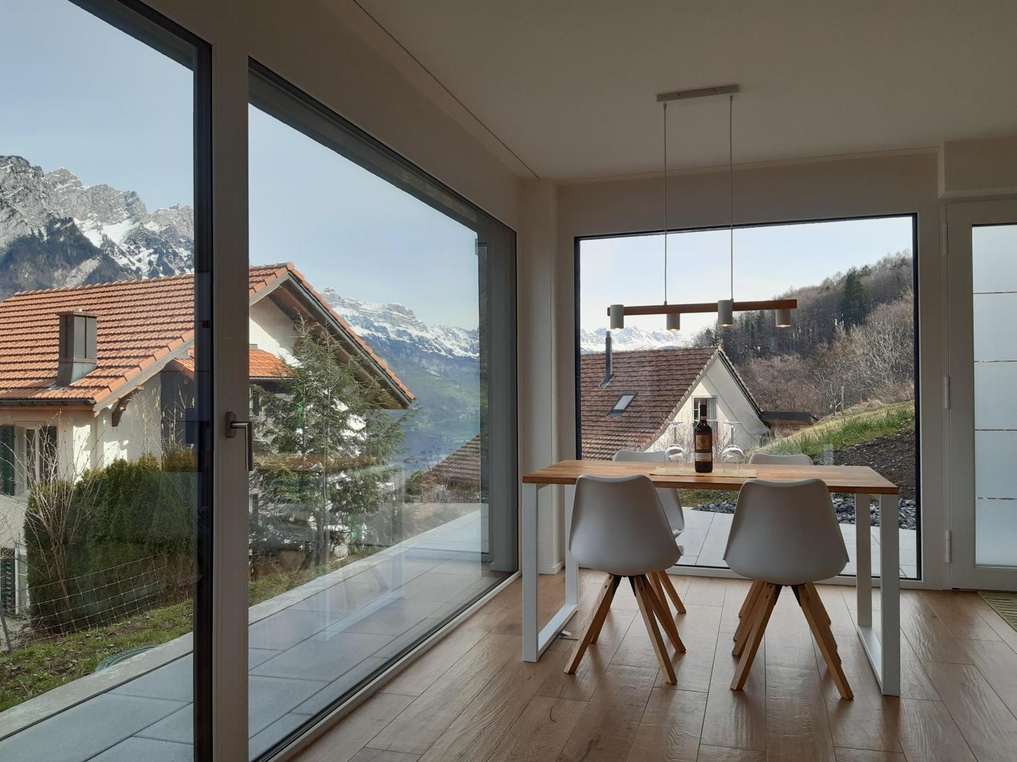 Apartment Panorama Am Walensee In Neubau-Villa Obstalden Exteriör bild