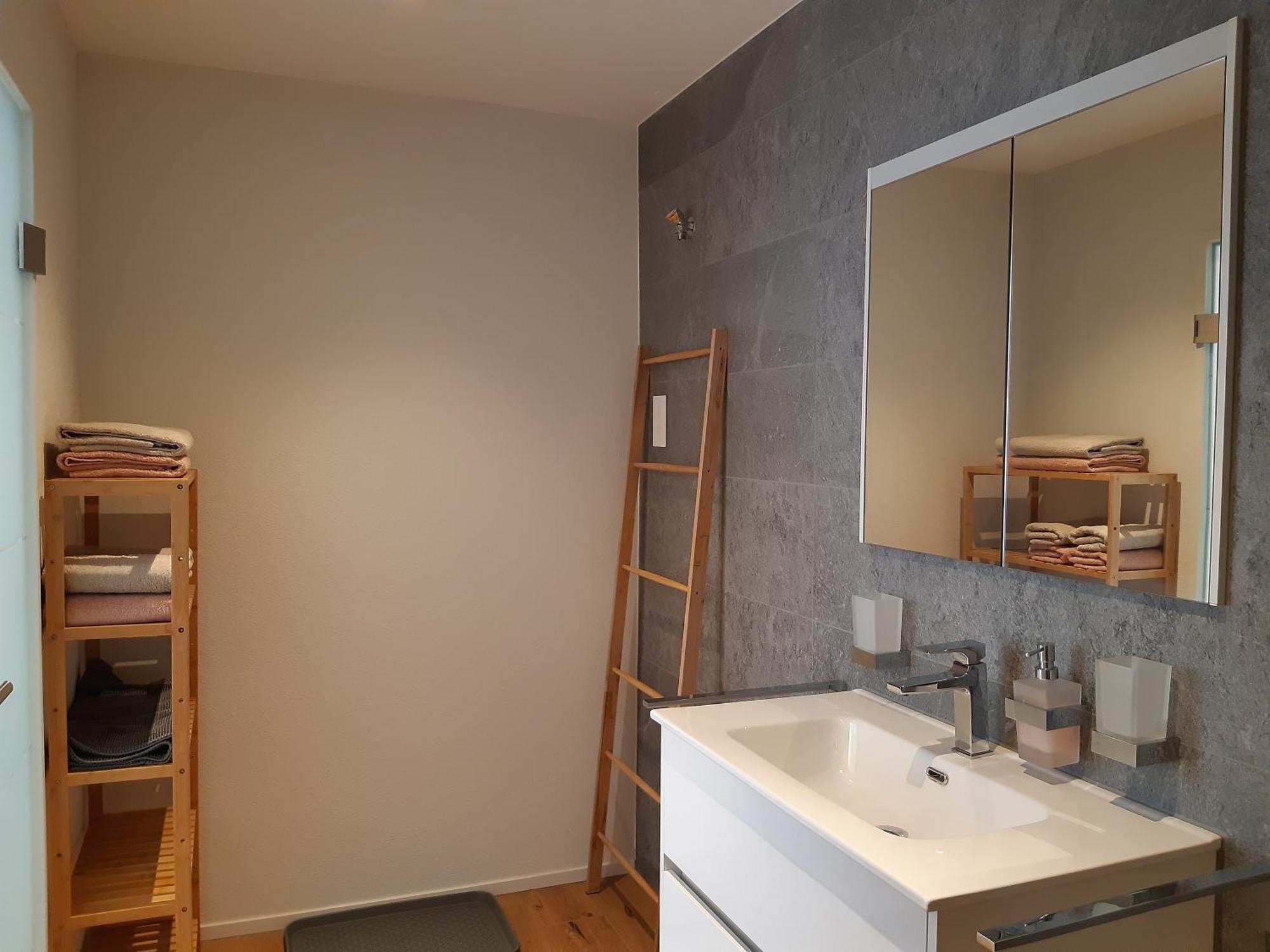 Apartment Panorama Am Walensee In Neubau-Villa Obstalden Exteriör bild